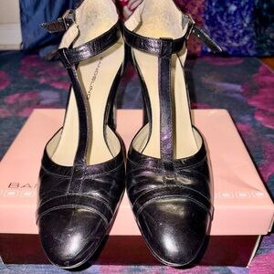 Bandolino Black T-Strap Heels